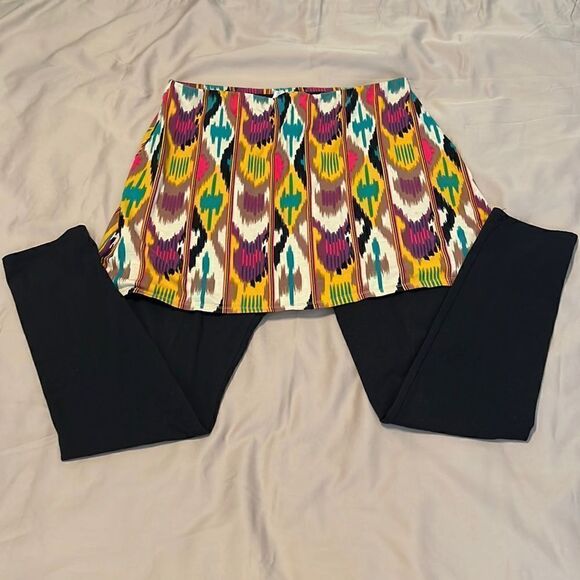 Legacy knit skirted pants cute tribal print on skirt pants are black GUC - Picture 2 of 10